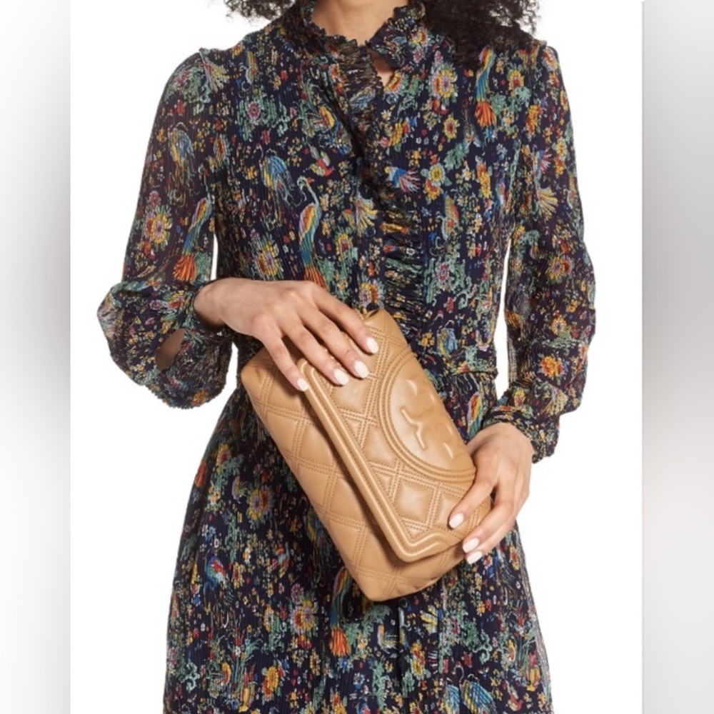 Tory Burch Flemming quilted soft leather clutch - Picture 3 of 12